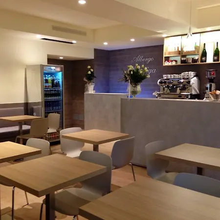 酒店 Moniga